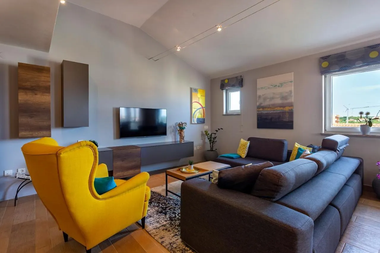 Apartman Ember Pula 0*,  Croatia