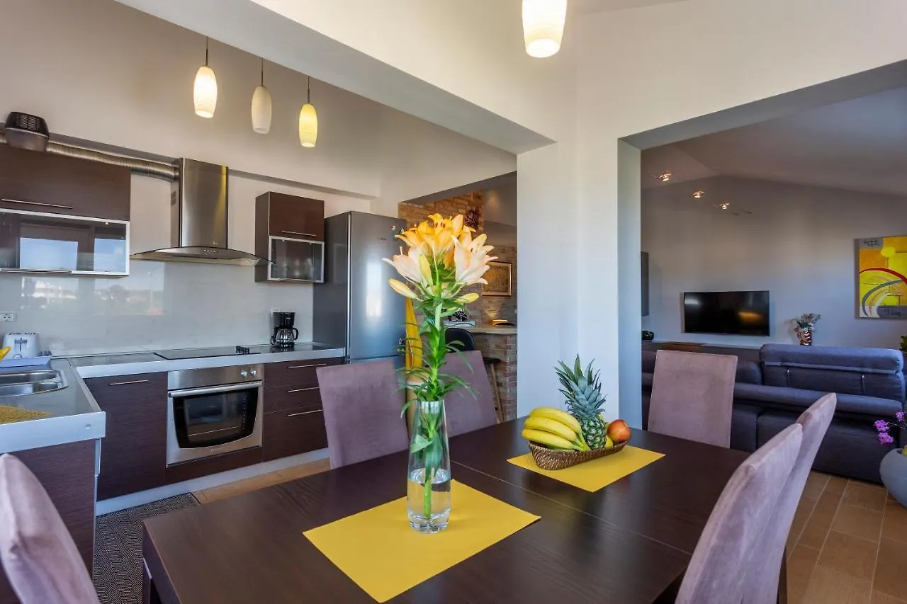 Apartman Ember Pula Croatia